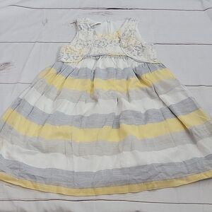 Isobella and Chloe Stunning Yellow and Gray Striped Lace Girls size 6 Dress